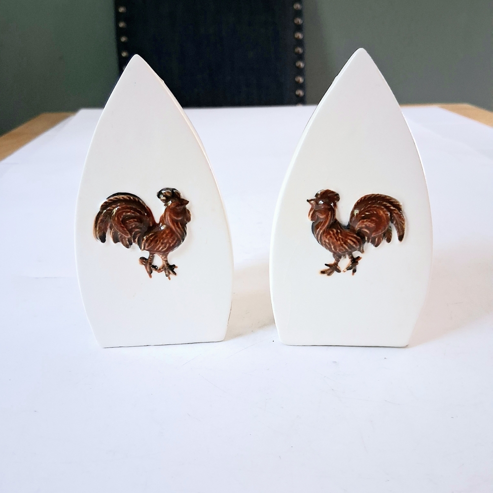 Mid Century Ceramic Iron And Rooster Salt & Pepper Shaker Set 1970s V.G Inc.